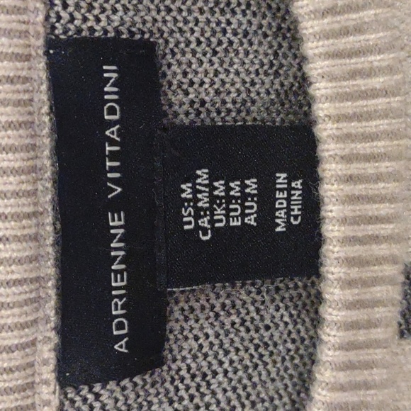 Adrienne Vittadini women's medium tan large‎ check soft crewneck sweater - Picture 3 of 6